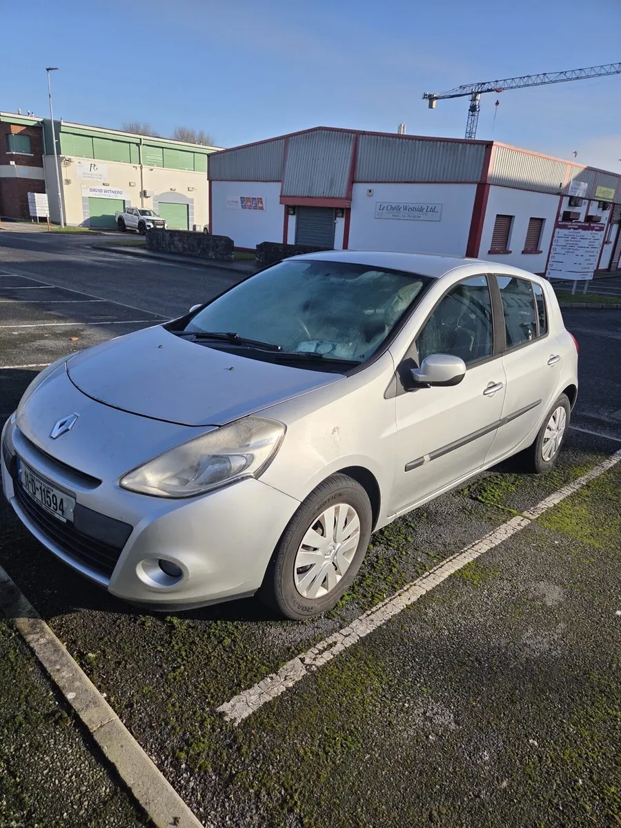 Renault Clio - Image 1
