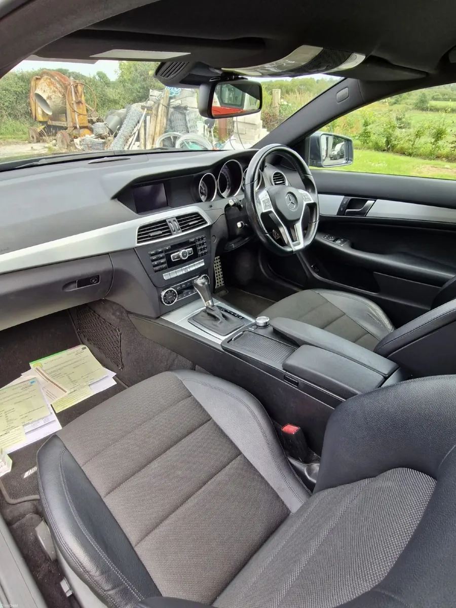 Mercedes-Benz C-Class 2012 - Image 3