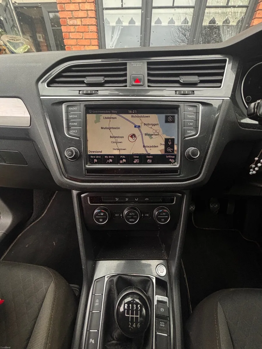 Volkswagen Tiguan 2017 - Image 3