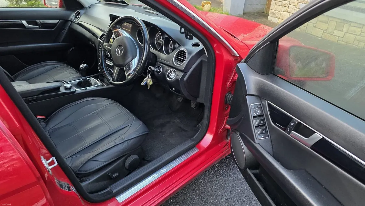 Mercedes-Benz C-Class 2013 - Image 3