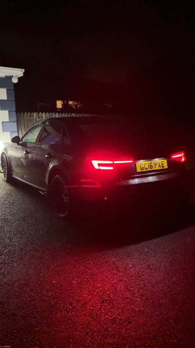 audi A4 automatic 2L 2016 - Image 2