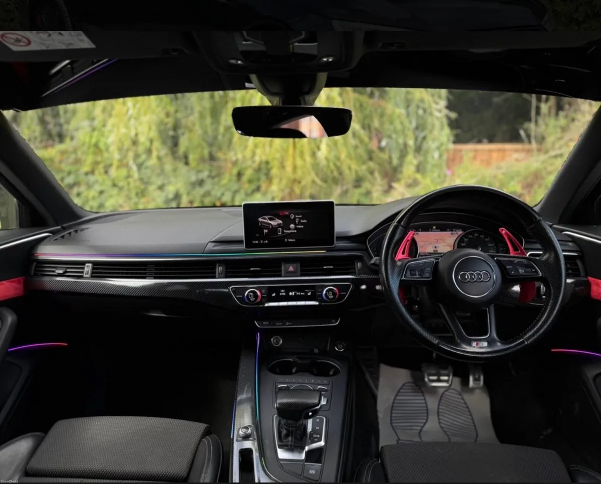 audi A4 automatic 2L 2016 - Image 4