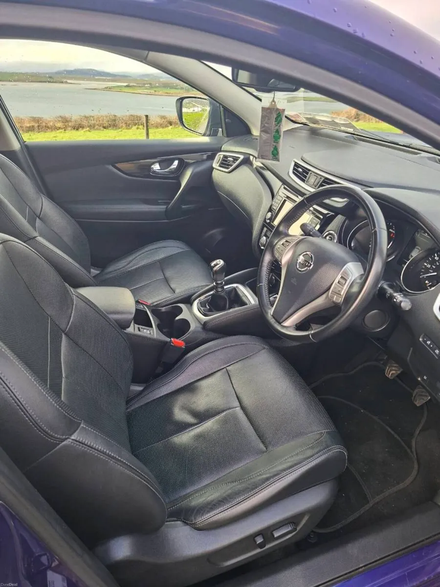 2016 Nissan Qashqai Tekna 1.5 dCi | Panoramic Roof - Image 6