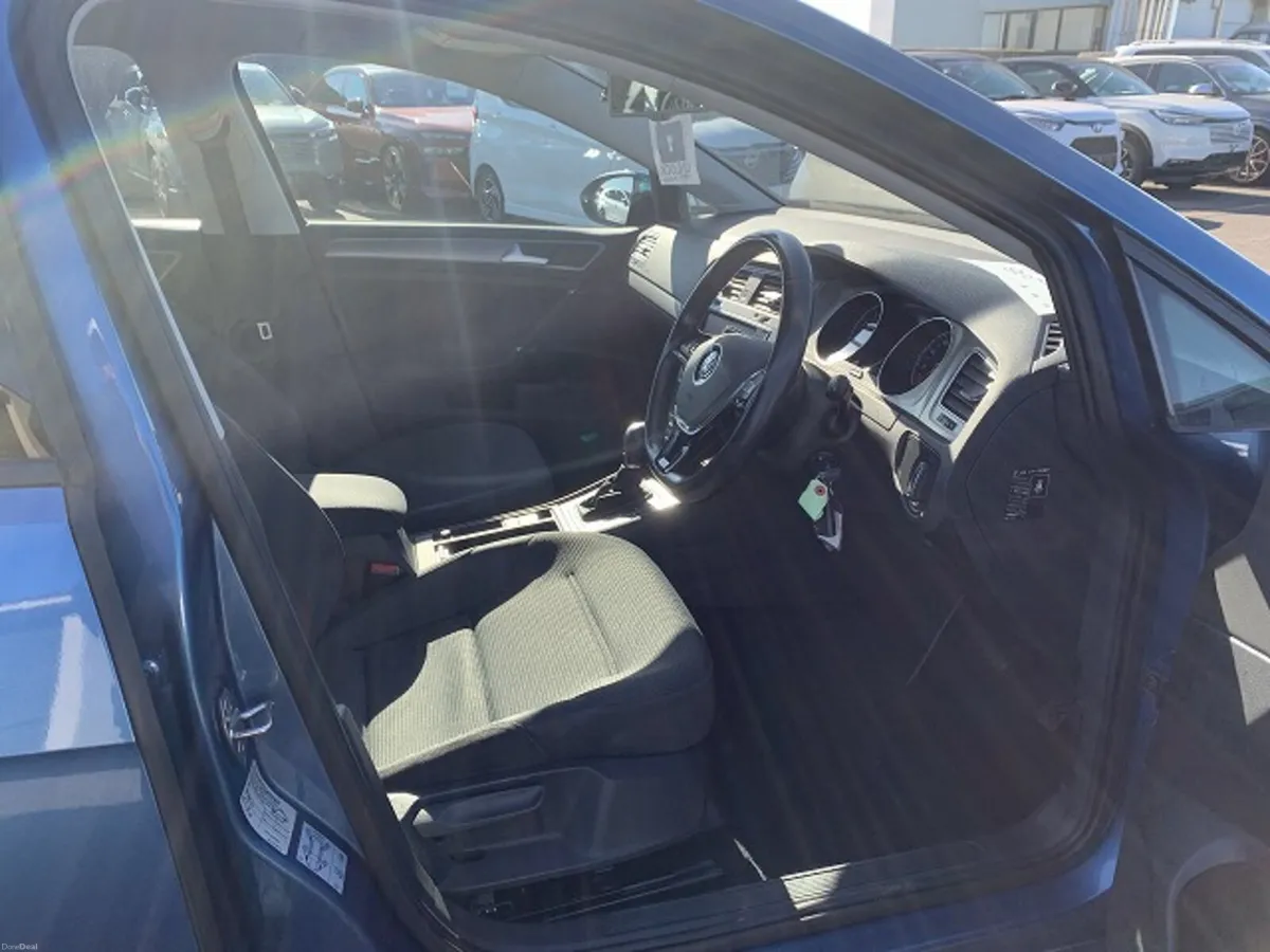 151 Volkswagen Golf 1.2 TSI Comfortline - Image 4