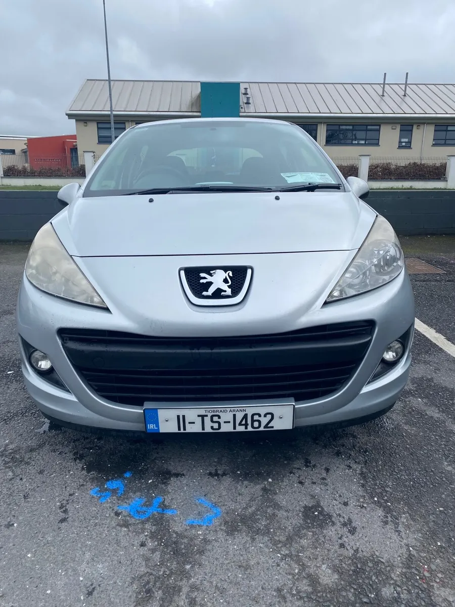 Peugeot 207 2011 - Image 1