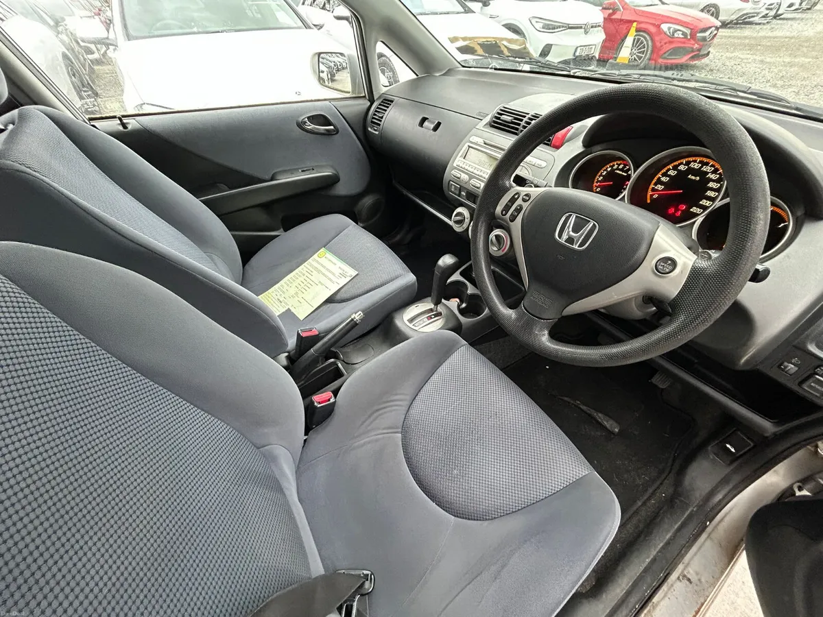 €999 uto Honda Jazz 2006 automatic nct&taxed  €990 - Image 2