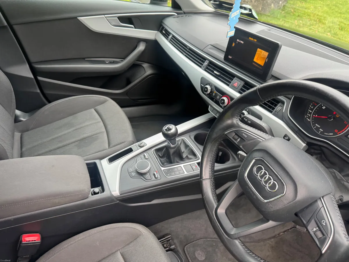 Audi A4 2016 manual  diesel - Image 4