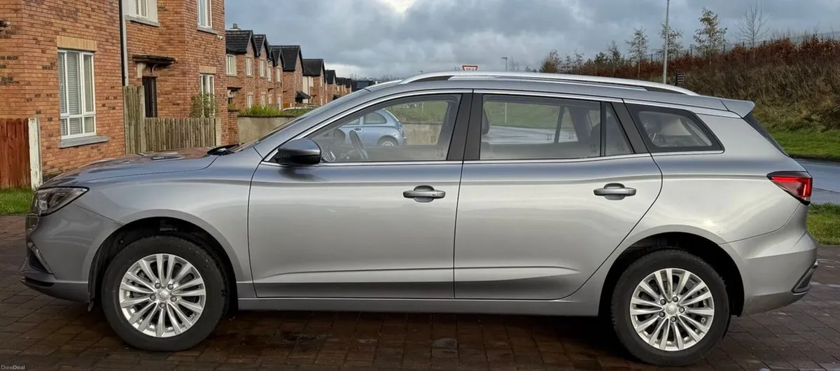 MG MG5 2022 - Image 4