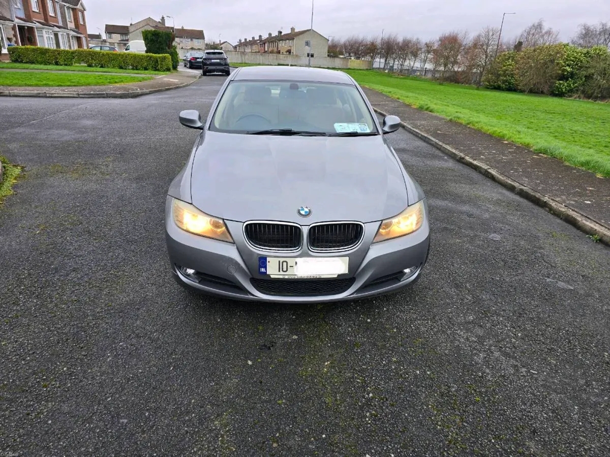 2010 BMW 318 Petrol Automatic - Image 1