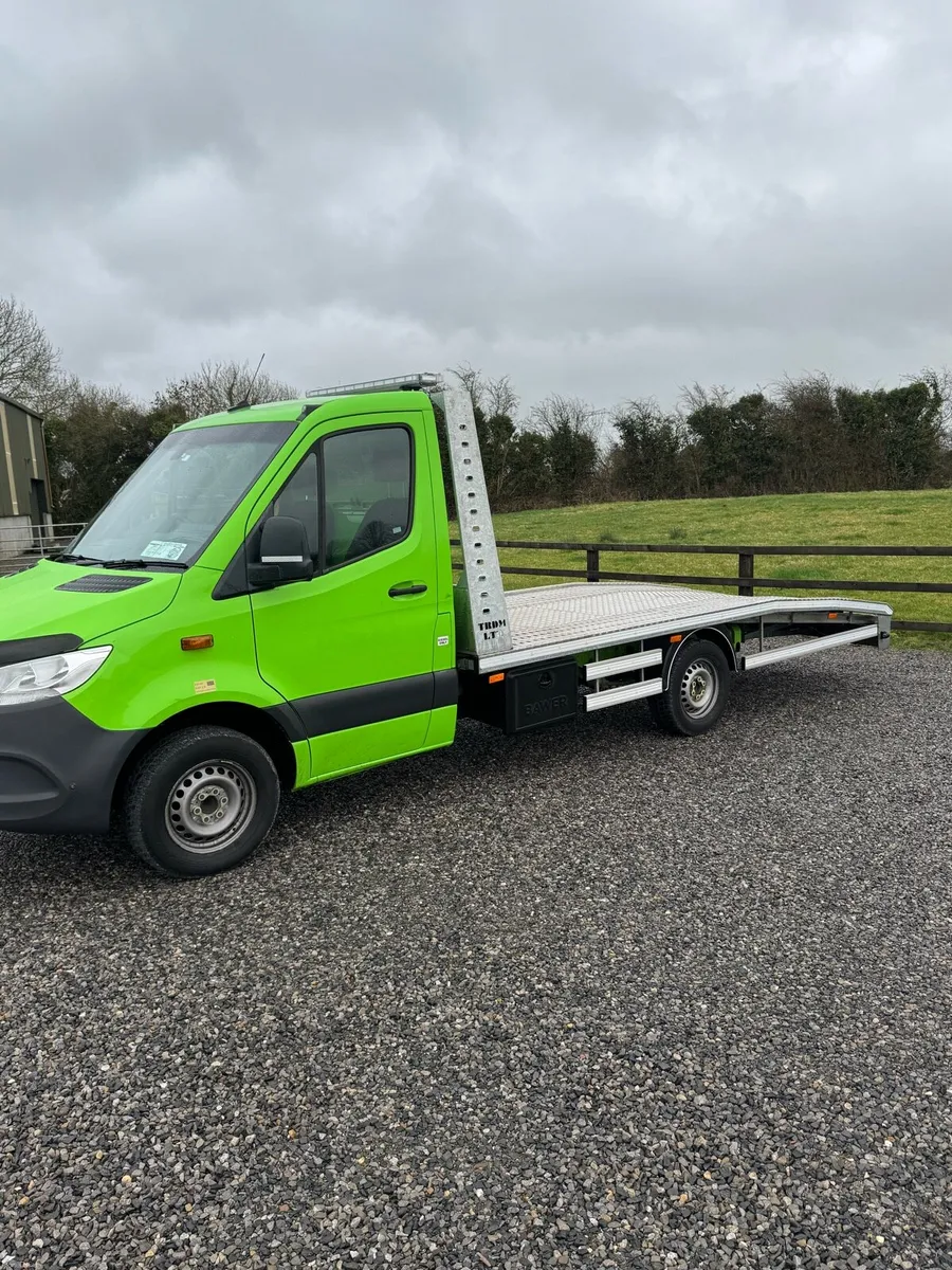 2020 Mercedes Sprinter Recovery Truck Automatic - Image 4