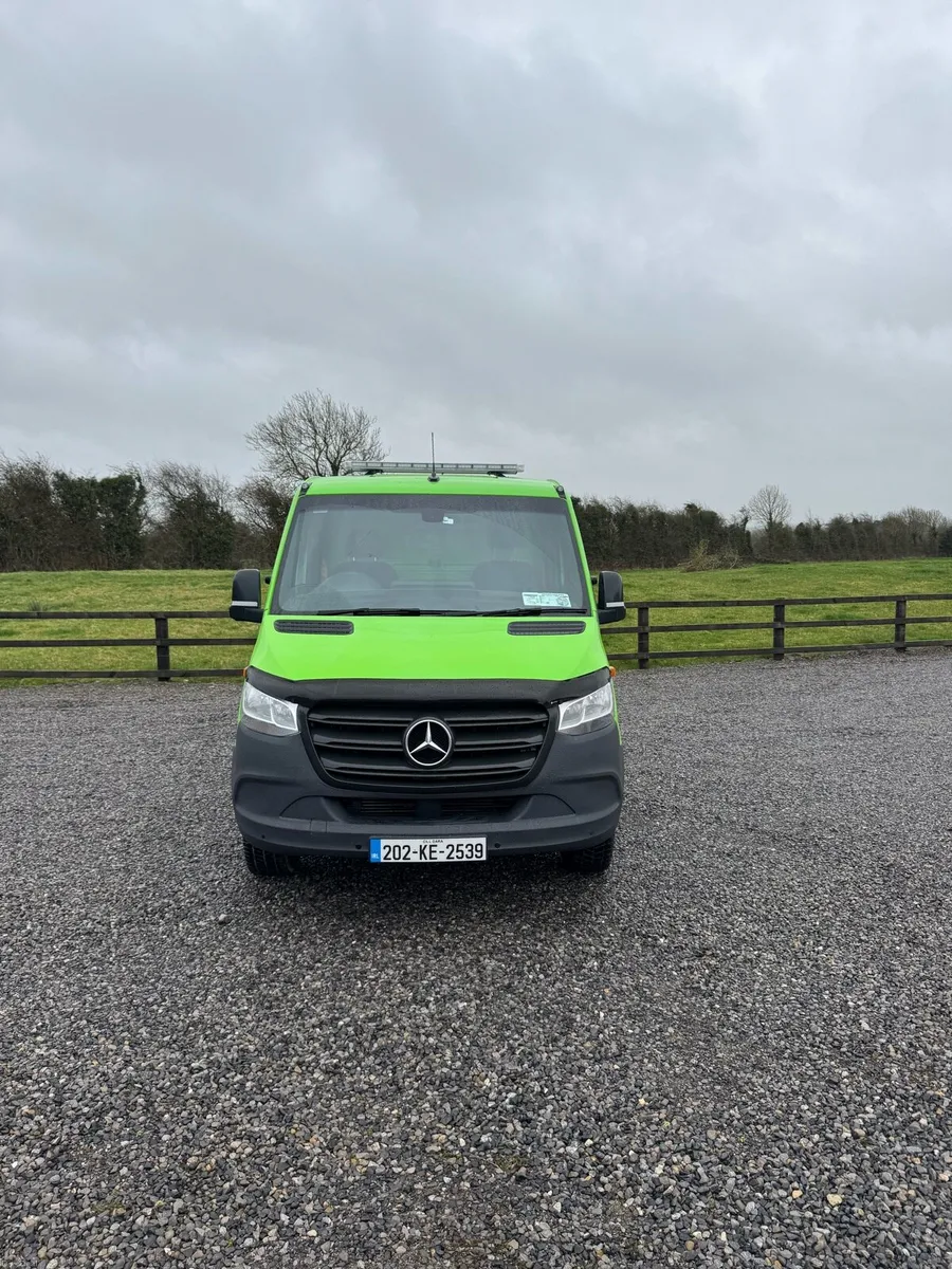 2020 Mercedes Sprinter Recovery Truck Automatic - Image 2