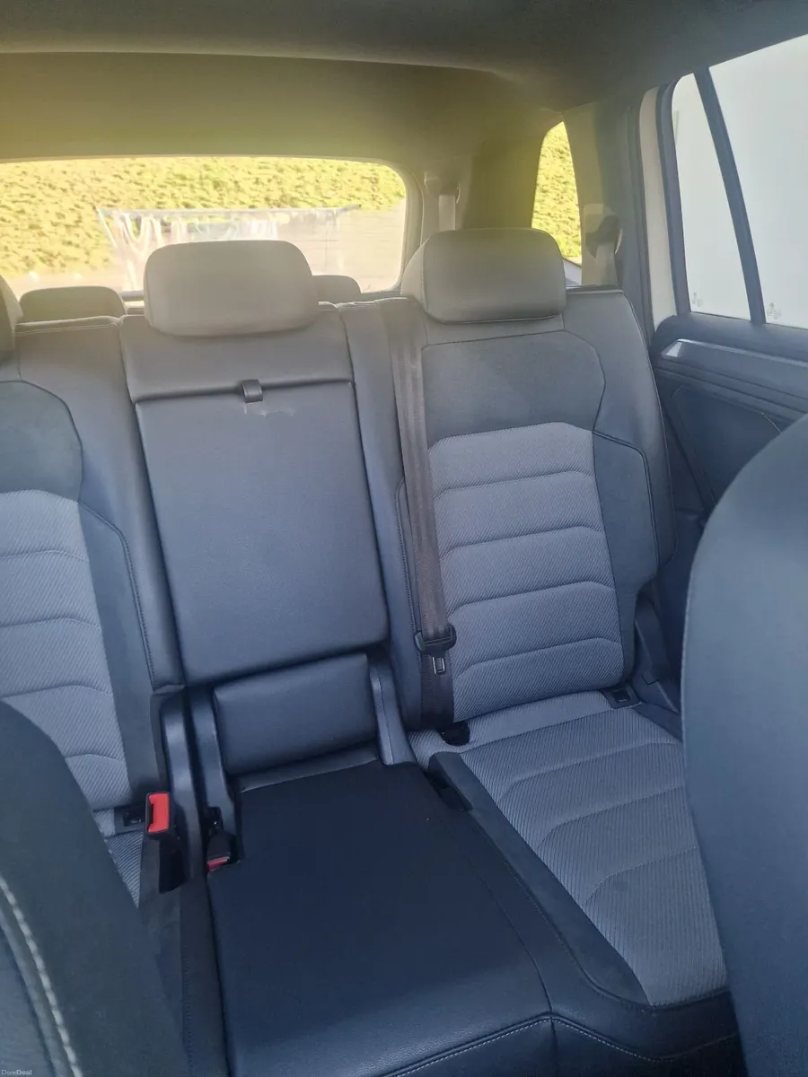 Volkswagen Tiguan 2019 - Image 2