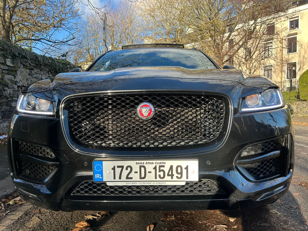 2017 JAGUAR F PACE R DESIGN PANORAMIC SUNROOF - Image 2
