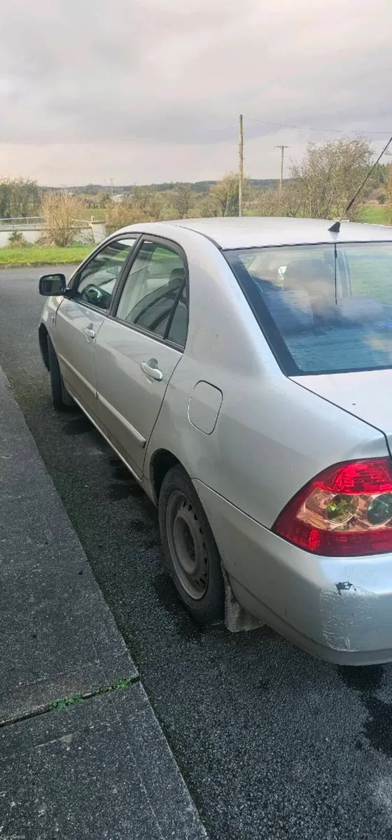 Toyota corolla - Image 2