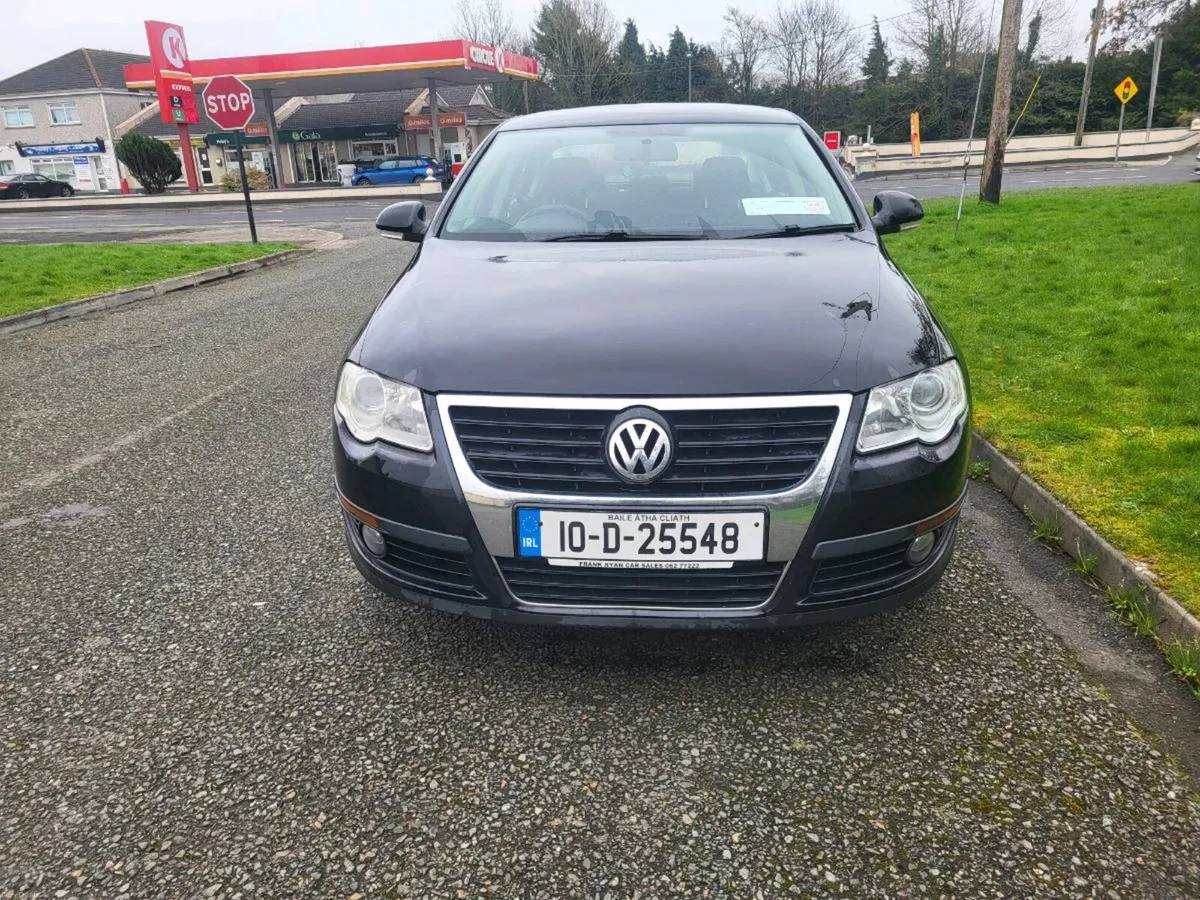 2010 Volkswagen Passat For Sale - Image 2