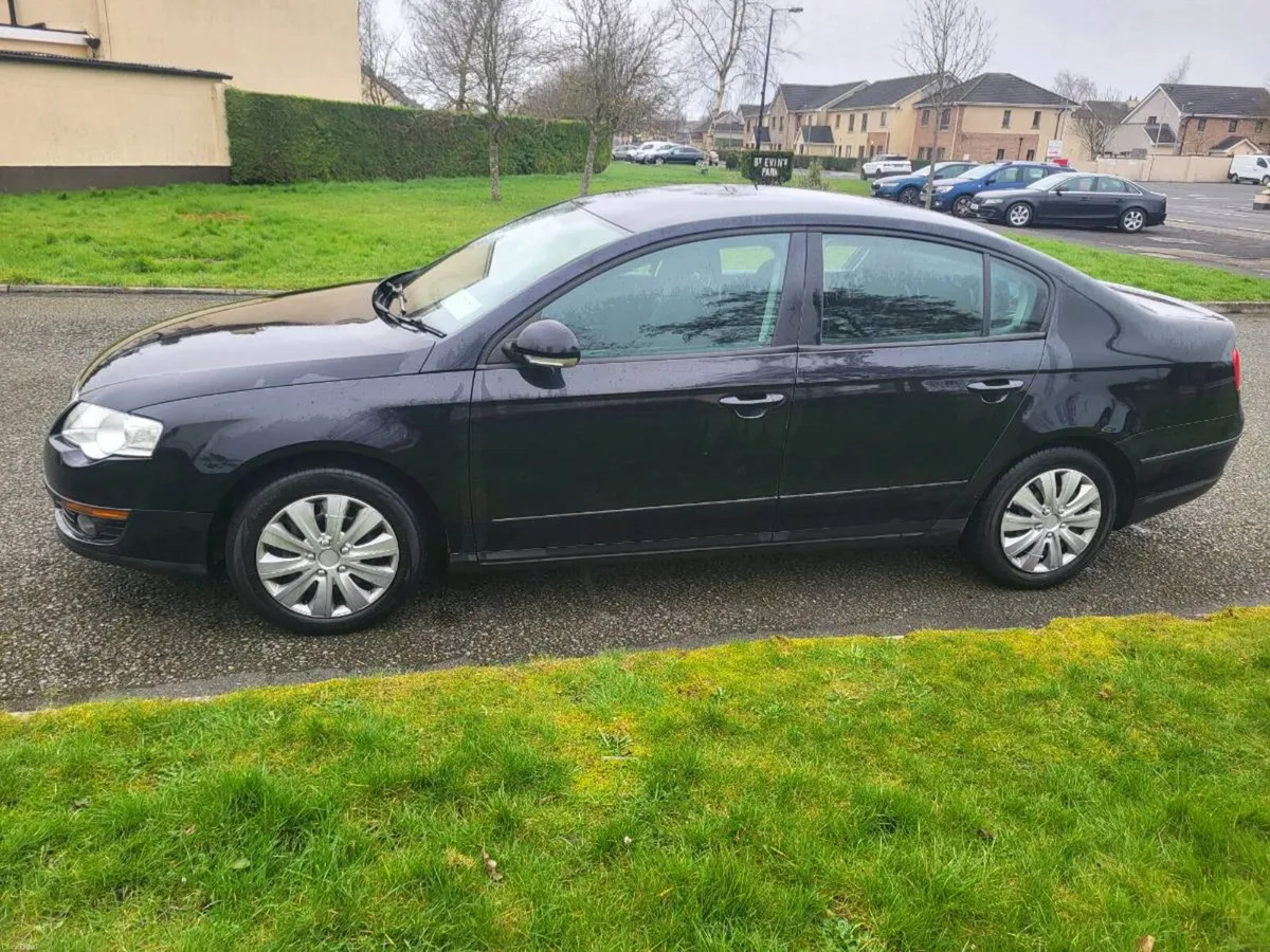 2010 Volkswagen Passat For Sale - Image 4