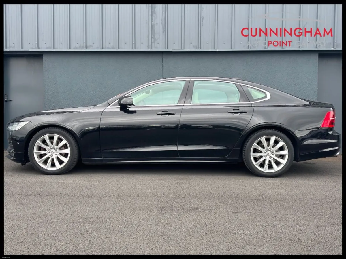 Volvo S90 D4 Momentum Auto [Sunroof] - Image 4