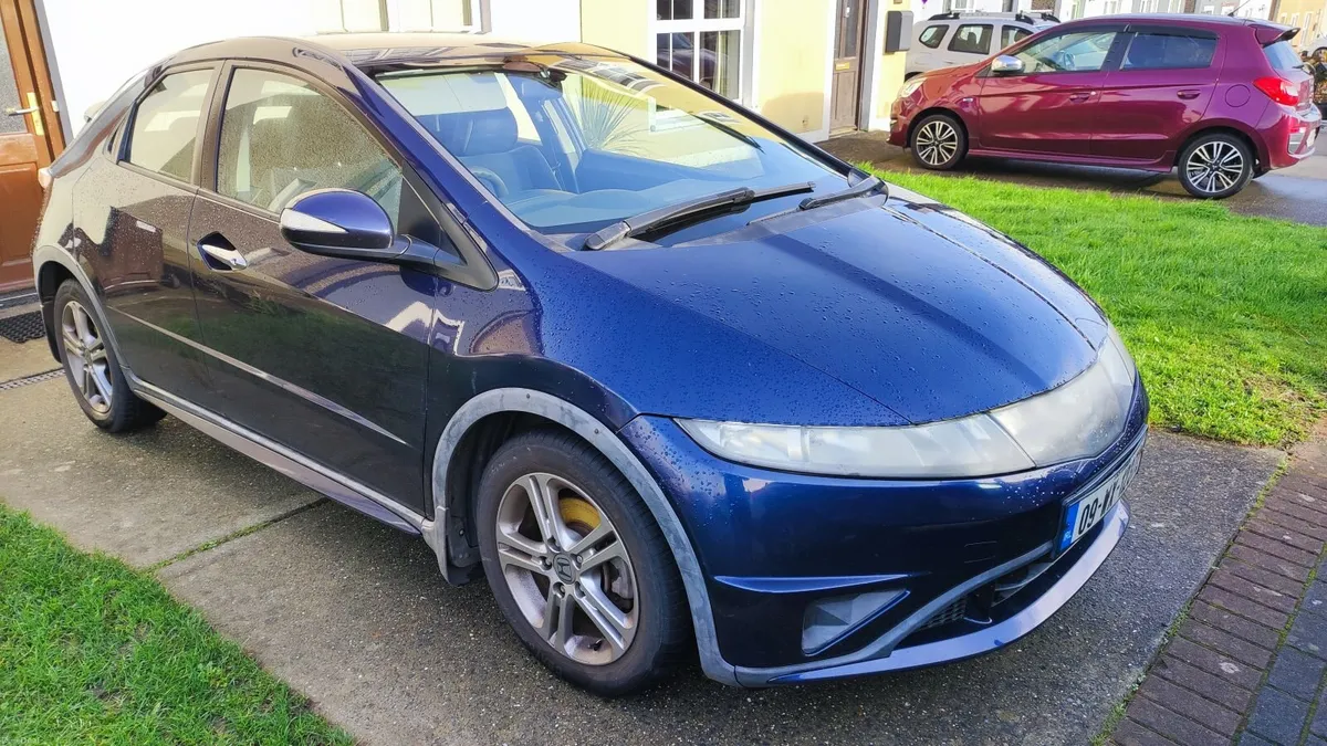 Honda Civic 2009 - Image 2