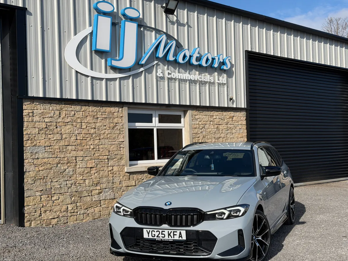 25 BMW 330E 2.0 T 22.3 KWH M SPORT ESTATE - Image 3