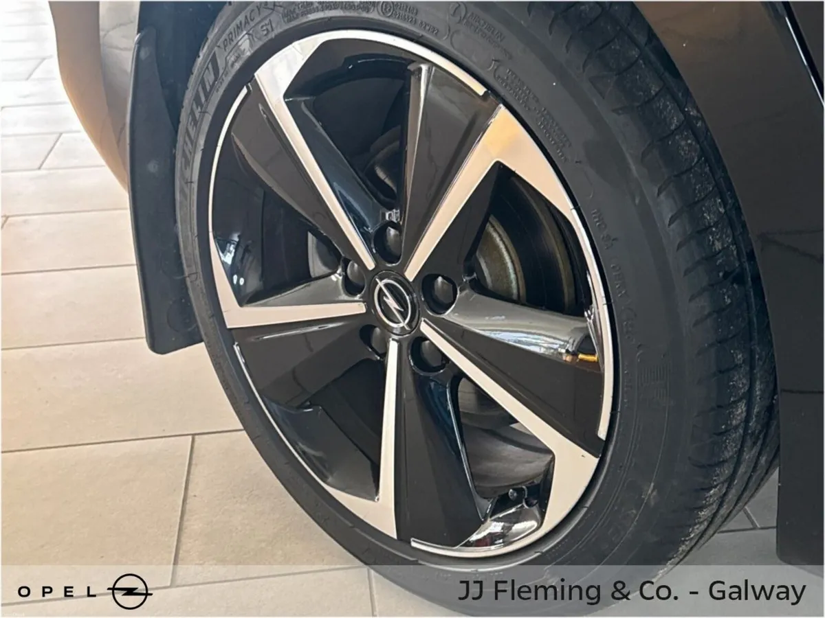 Opel Astra Elegance 1.2 Turbo 110PS Petrol 6 Speed - Image 6