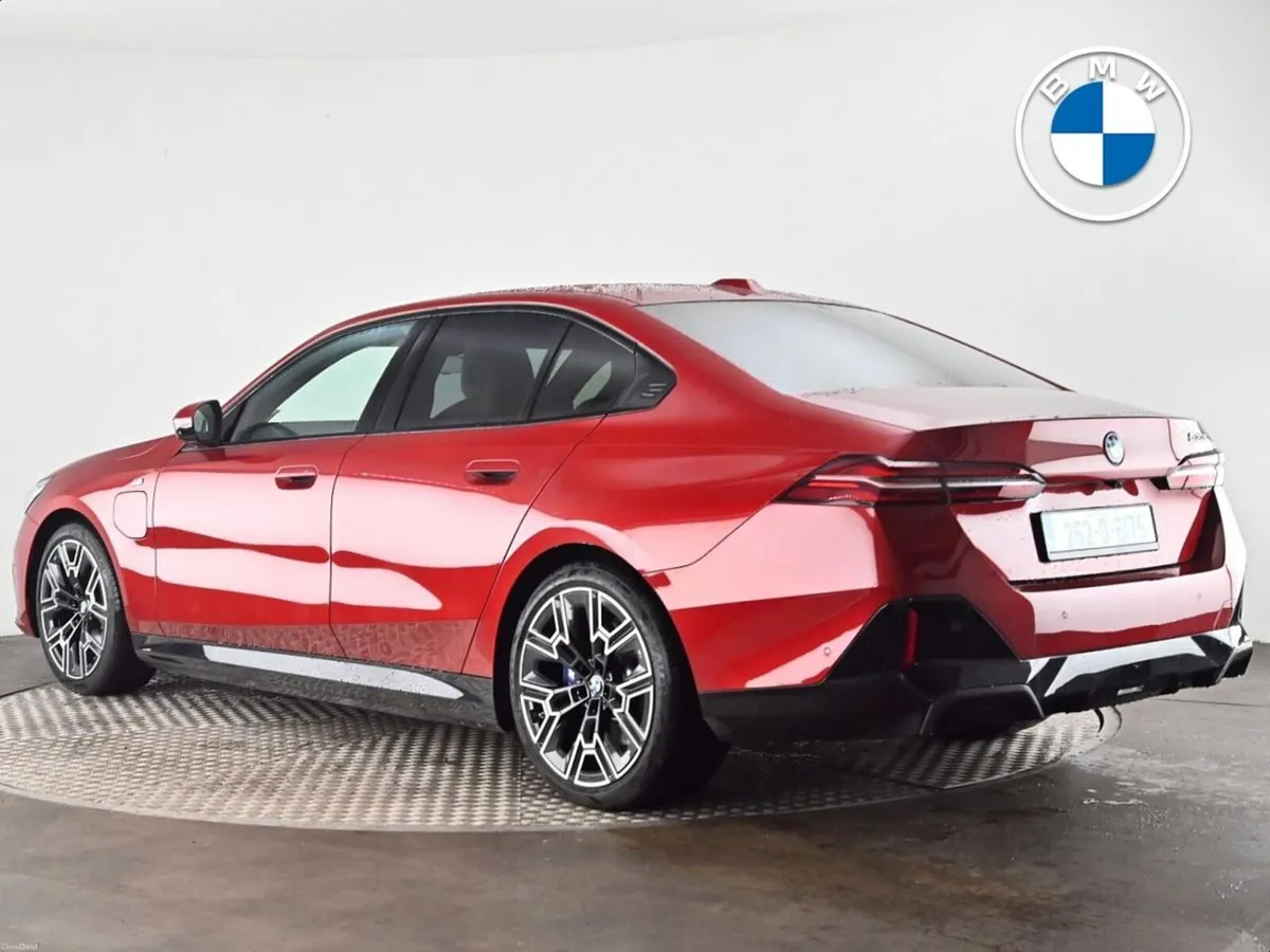 BMW 5-Series 530e M Sport Saloon - Image 2