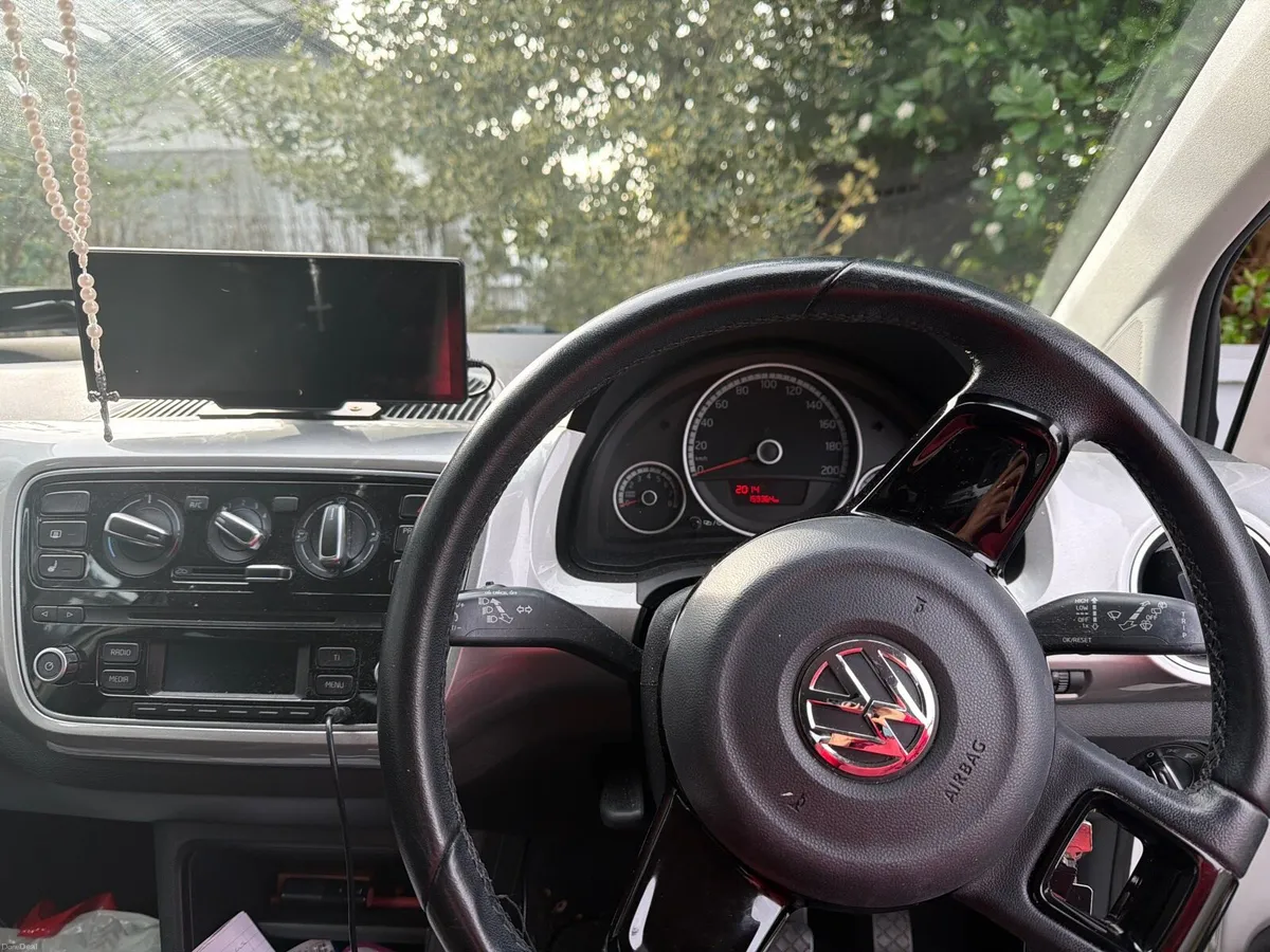Volkswagen Up 2014 for sale - Image 2