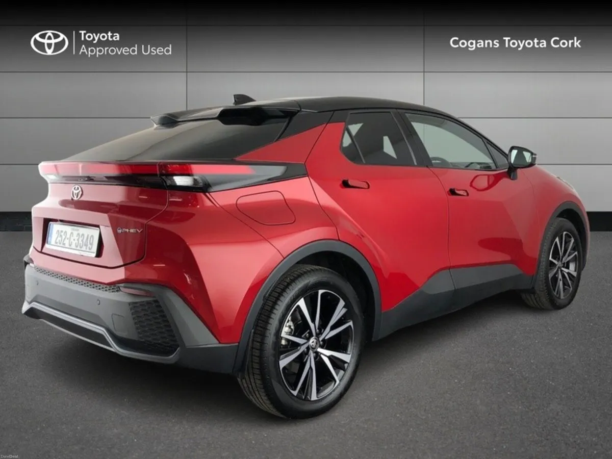 Toyota C-HR PHEV Sport + - Image 2