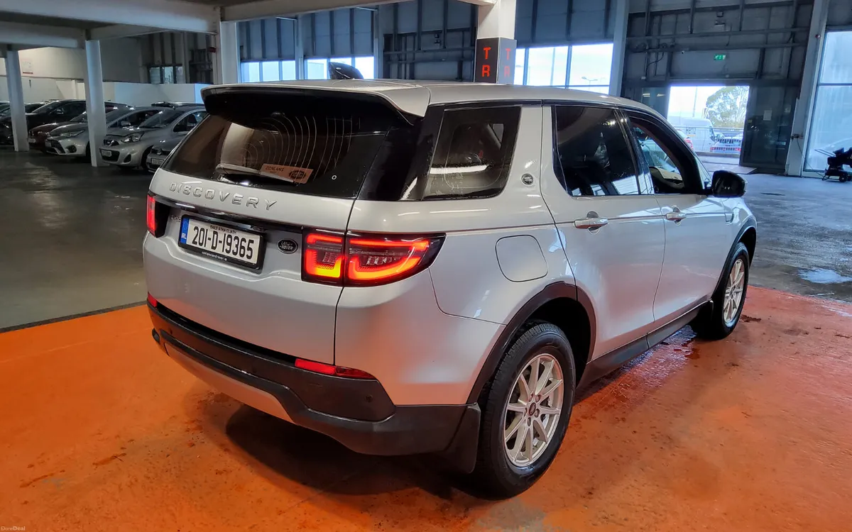 Land Rover Discovery Sport 2020 - Image 3