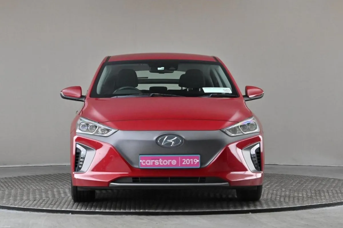 Hyundai IONIQ PREMIUM - Image 2