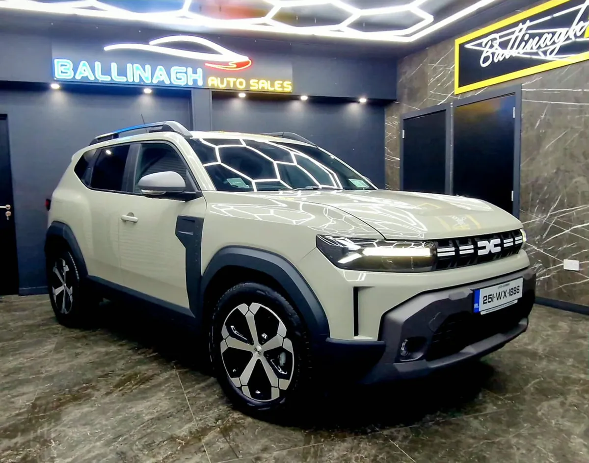 DACIA DUSTER 2025 Journey MHEV 140 - Image 1