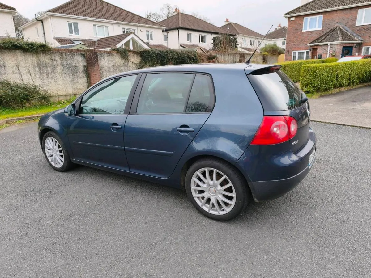 Volkswagen Golf 2.0 TDI - Image 4