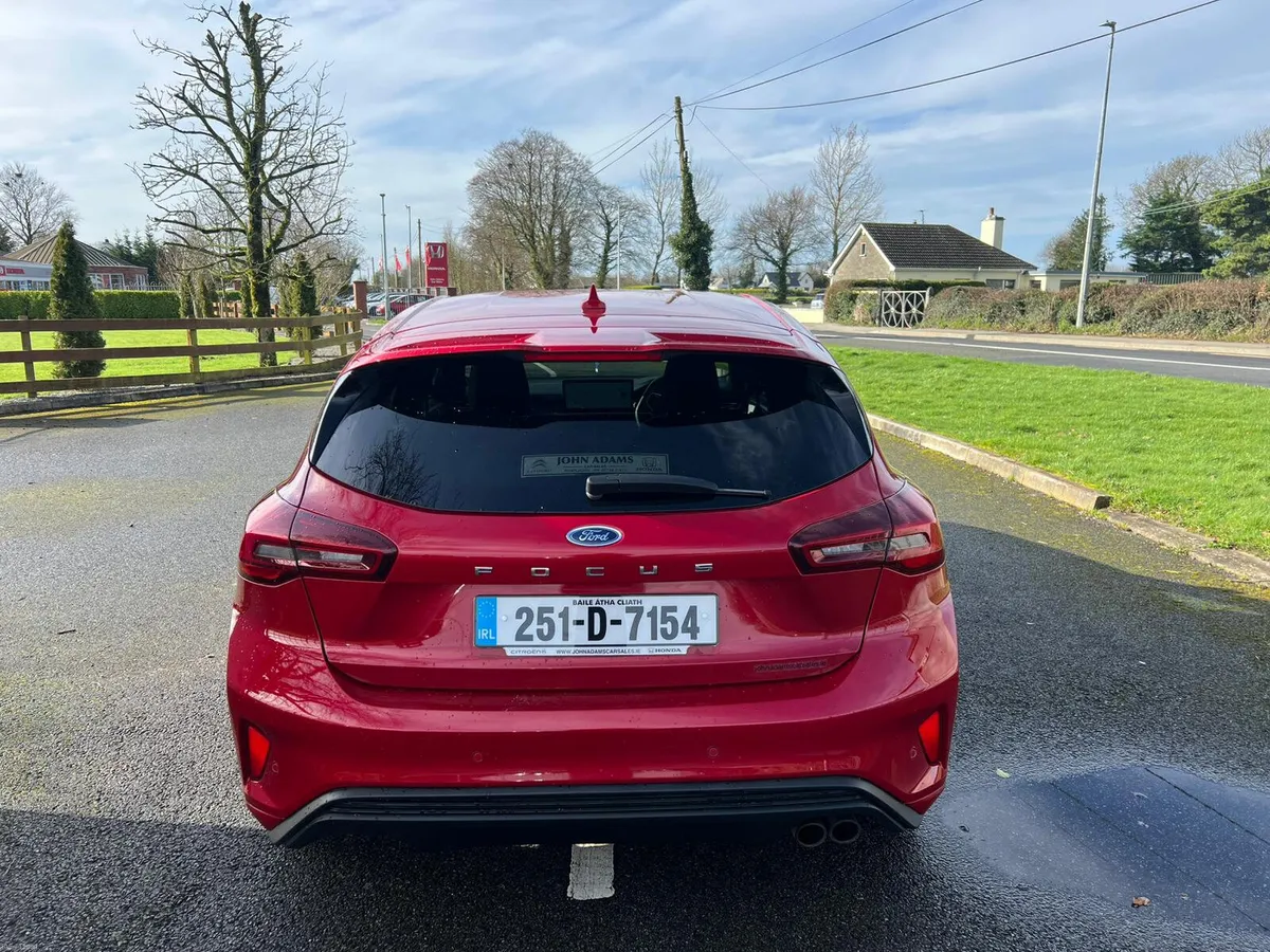Ford Focus ST Line X 2025 - Image 4