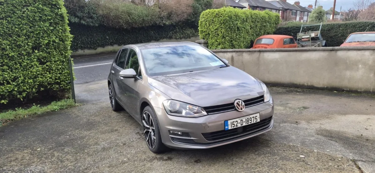 2015 Volkswagen Golf TDI - Image 2