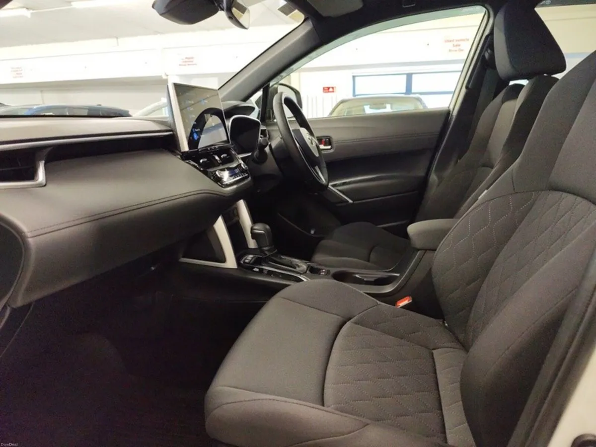 Toyota Corolla Cross 1.8 SPORT - Image 6