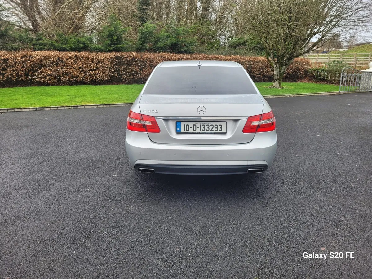 Mercedes-Benz E350 BlueEfficiency Sport CDI - Image 4