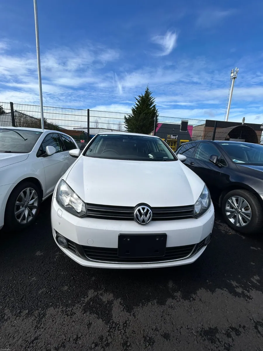 2012 Volkswagen Golf - Image 4