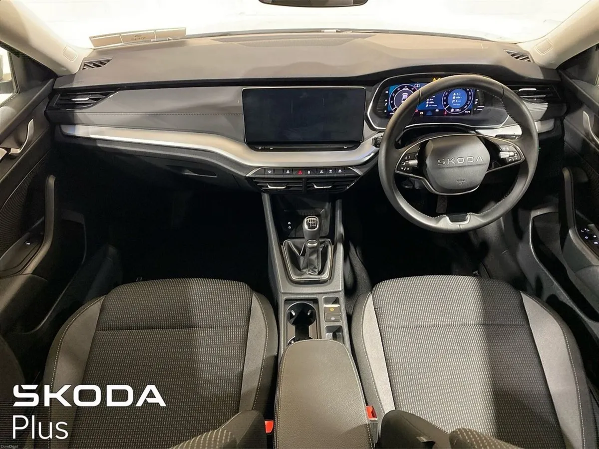 Skoda Octavia Selection 2.0TDI 115bhp - Image 3