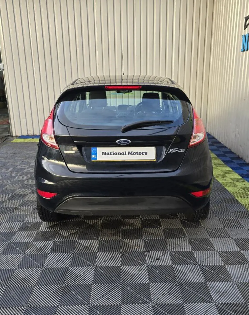 2016 Ford Fiesta 1.0 Petrol ZETEC - Image 4