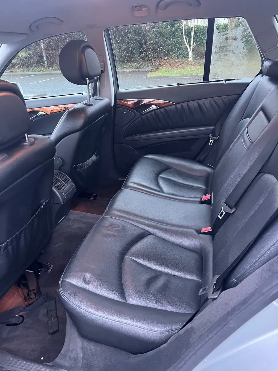 Mercedes-Benz E-Class 2006 - Image 3