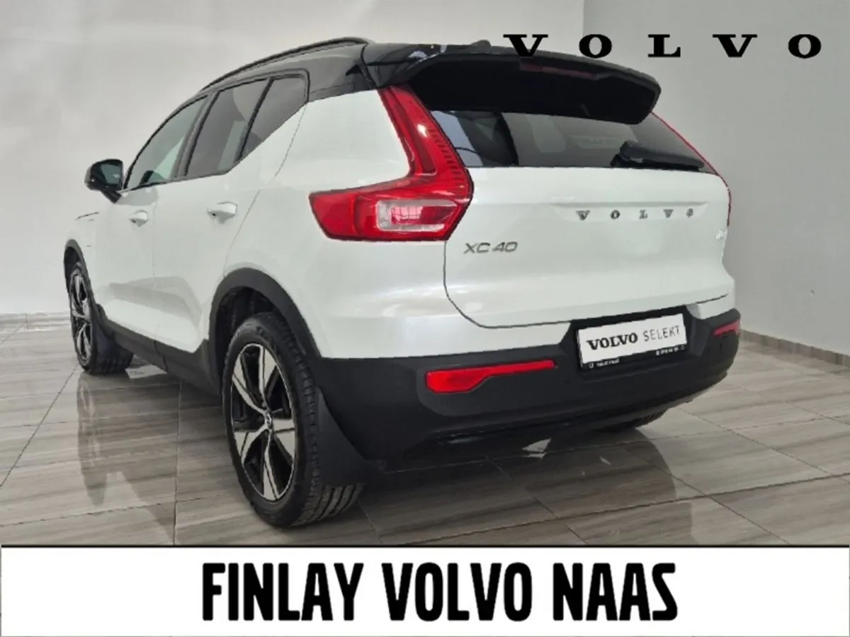 Volvo XC40 PHEV T4 (197hp) R-Design FWD - Image 4
