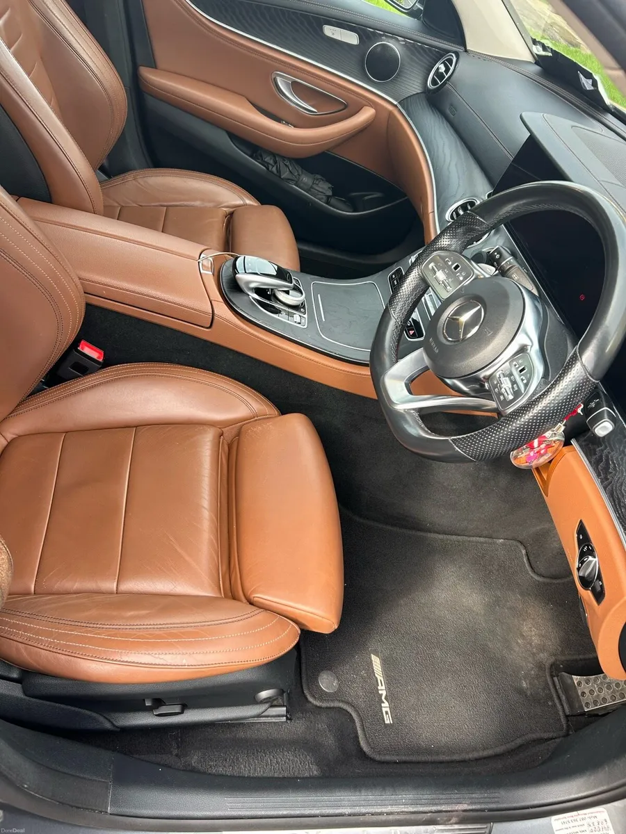 Mercedes E220 - Image 4