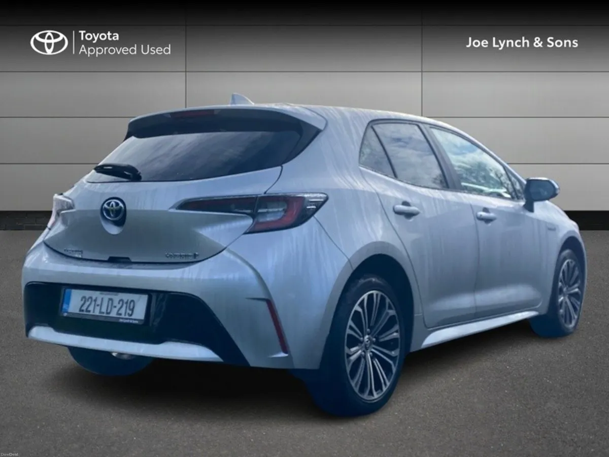 Toyota Corolla HYBRID SOL H/B 4DR AUTO - Image 2