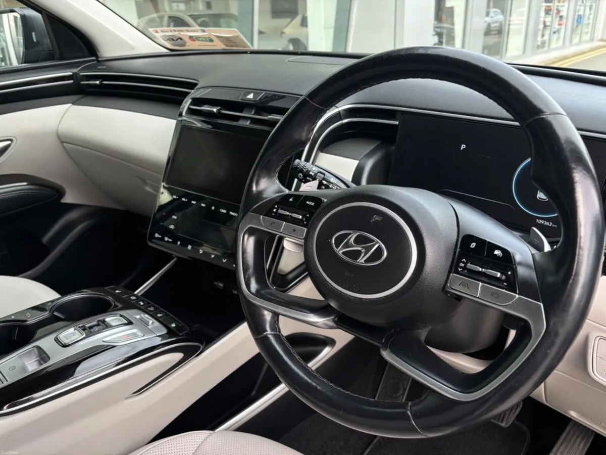 Hyundai Tucson ix35 Executive Plus 2tone 5DR Auto - Image 2