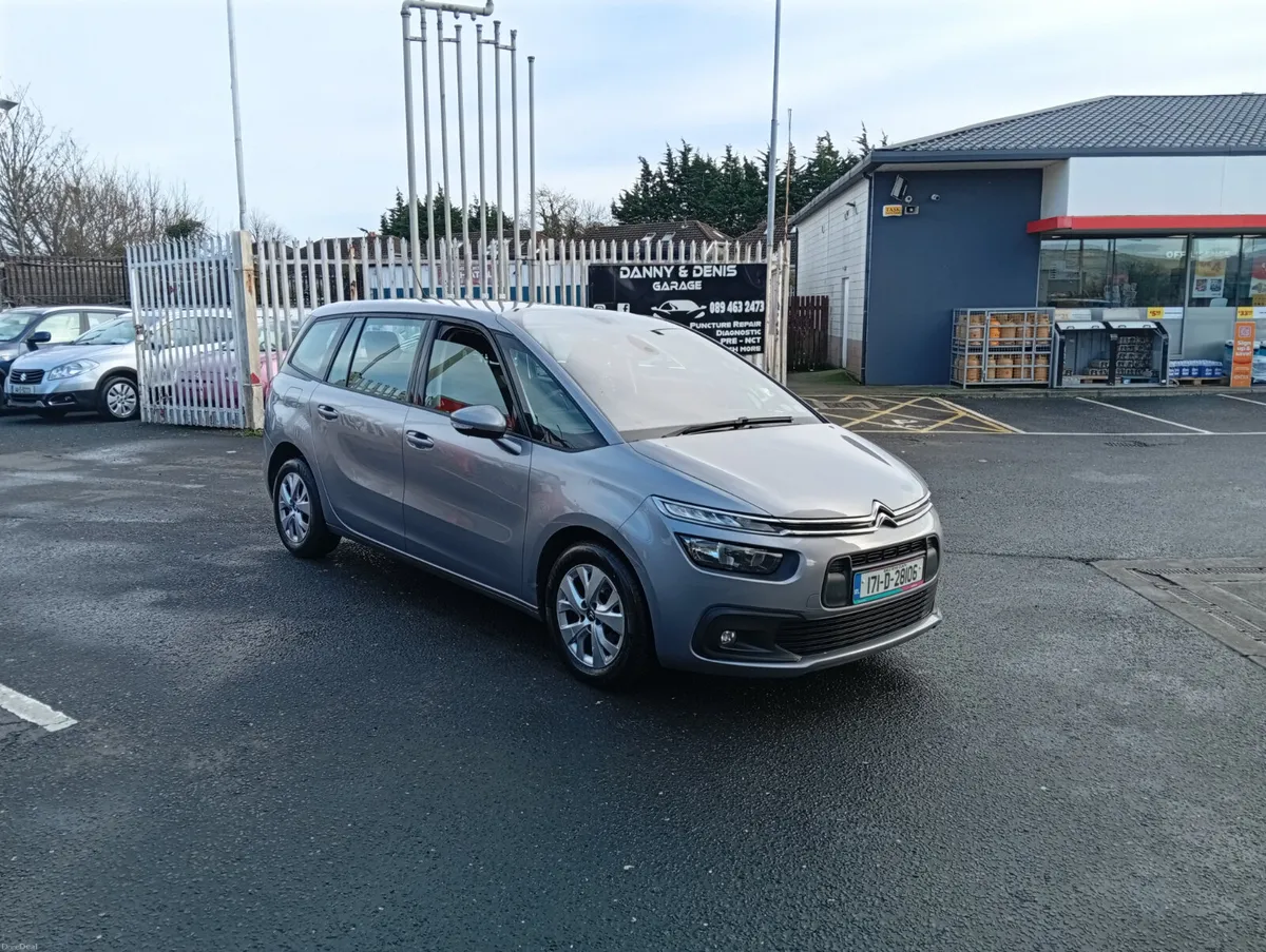 2017 Citroen C4 automatic - Image 1