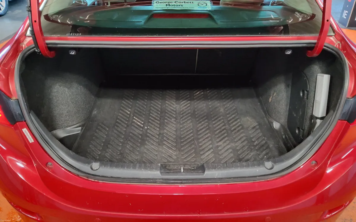 Mazda Mazda3 2015 - Image 4