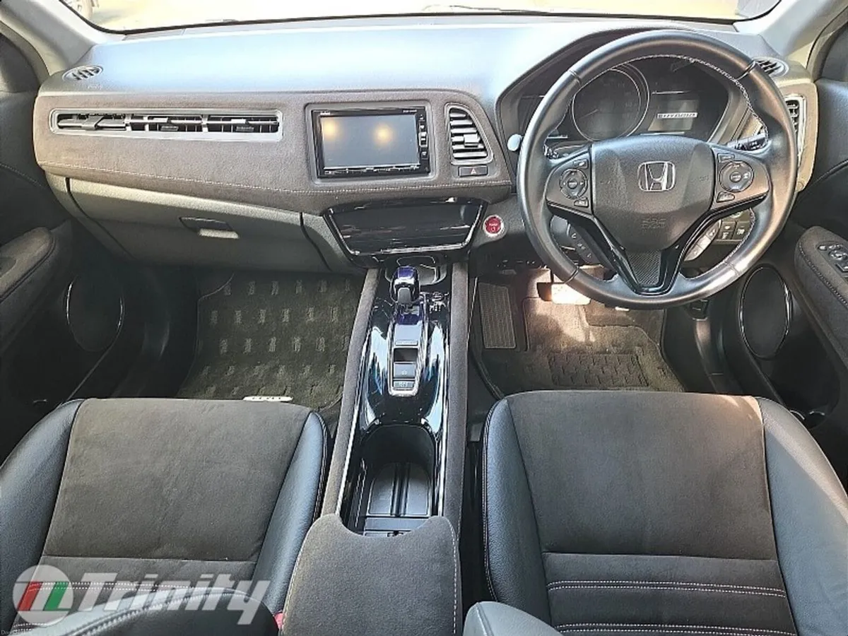 Honda Vezel ** RS BLACK EDTION ** TRINITY MOTORS * - Image 2