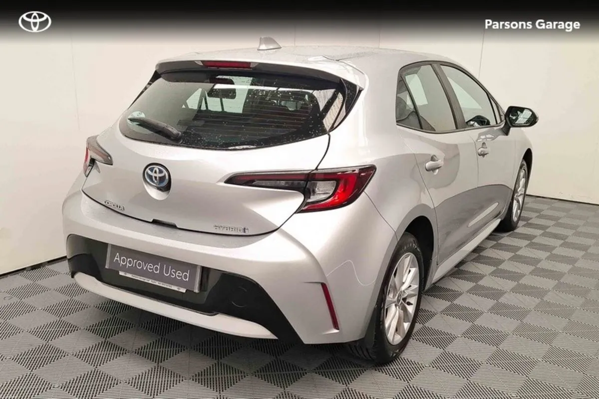 Toyota Corolla COROLLA H/B LUNA - Image 2