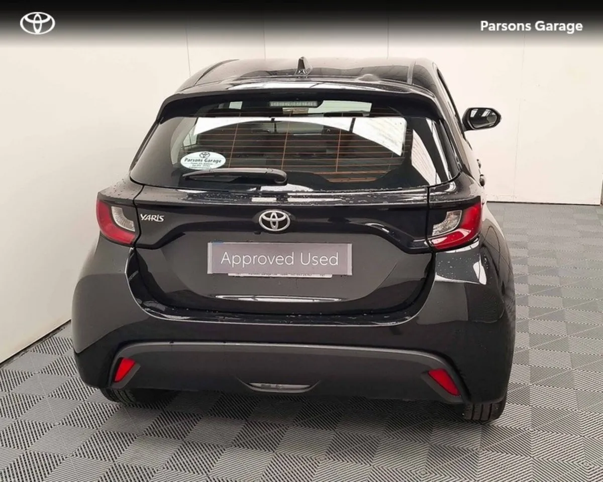 Toyota Yaris YARIS 1.5 LUNA - Image 4