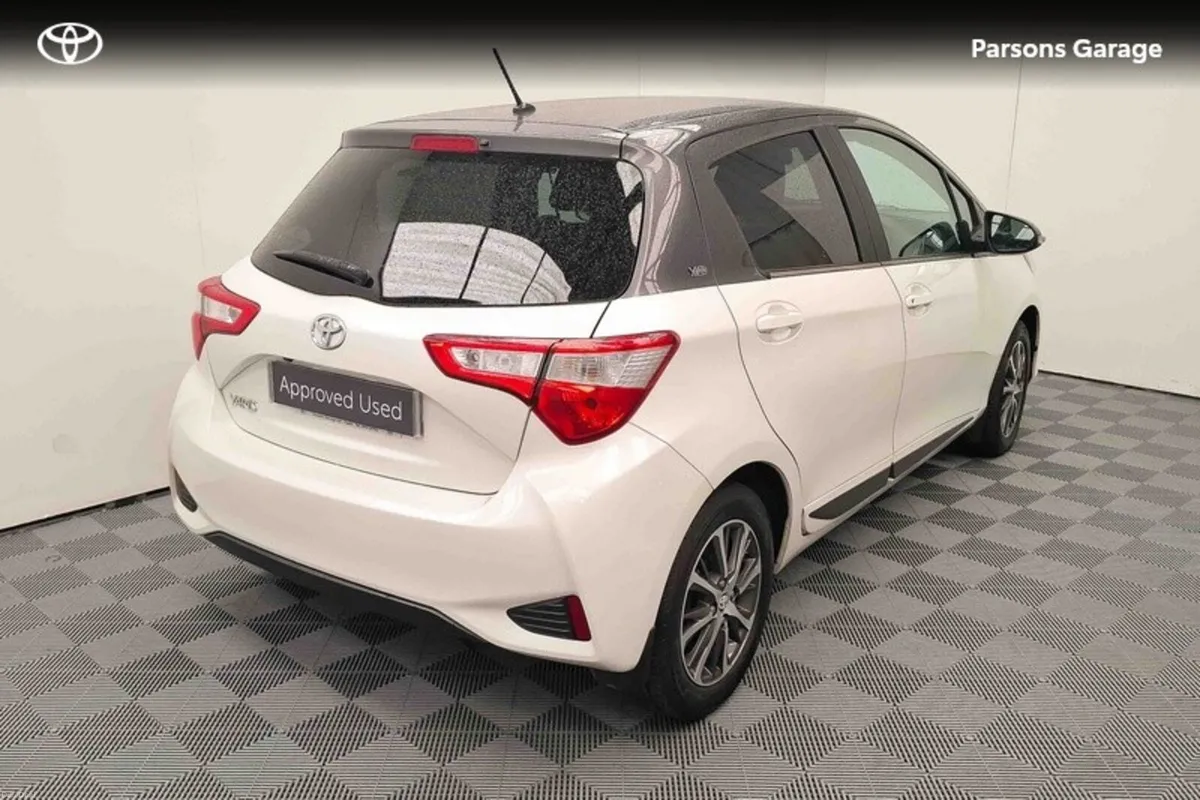 Toyota Yaris 1.0 Y20 4DR - Image 2