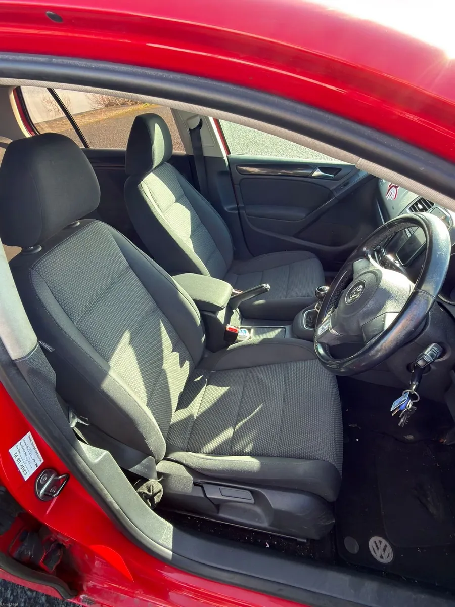 Volkswagen Golf 2011 - Image 3